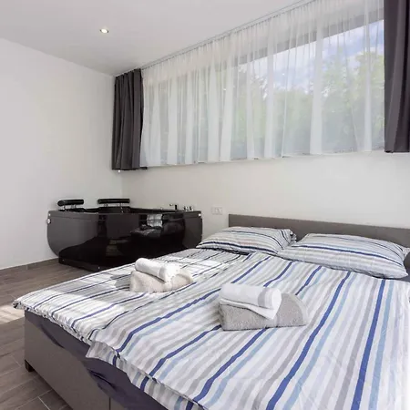 In 42951 Crikvenica