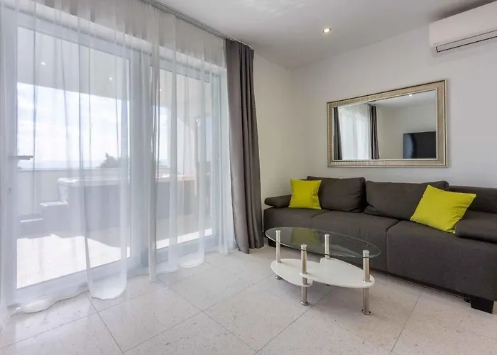 In 42951 Crikvenica