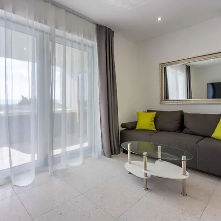 In 42951 Crikvenica